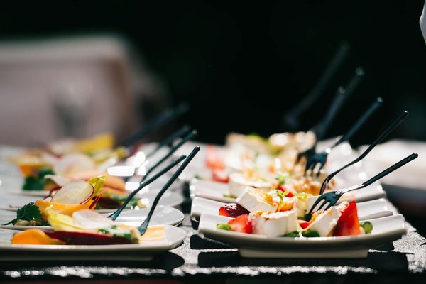 Discover how uk kitchen bars transform dining experiences