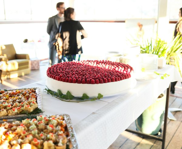 How can you compare UK kitchen deals effectively?